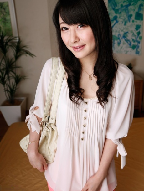 Ayumi Iwasa model erotic img