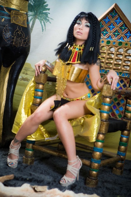 Cleopatra star sex photos